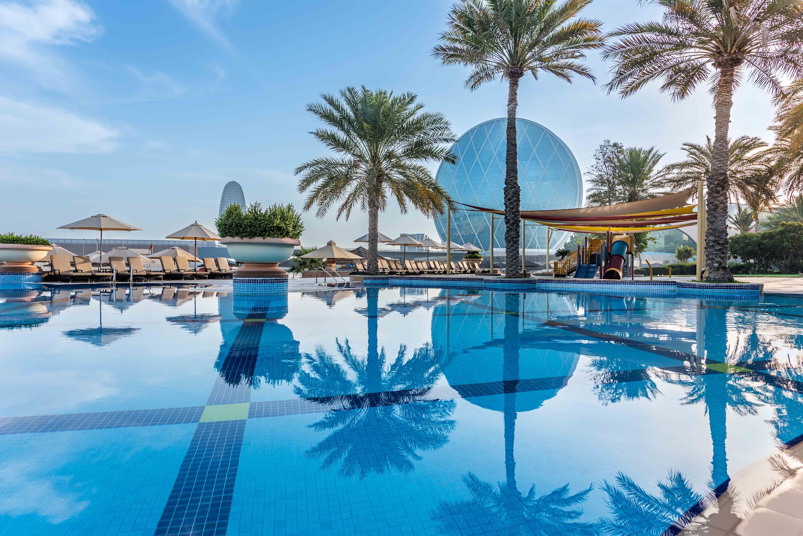 Al Bandar Hotel & Residences at Al Raha Beach, Отель, Абу-Даби