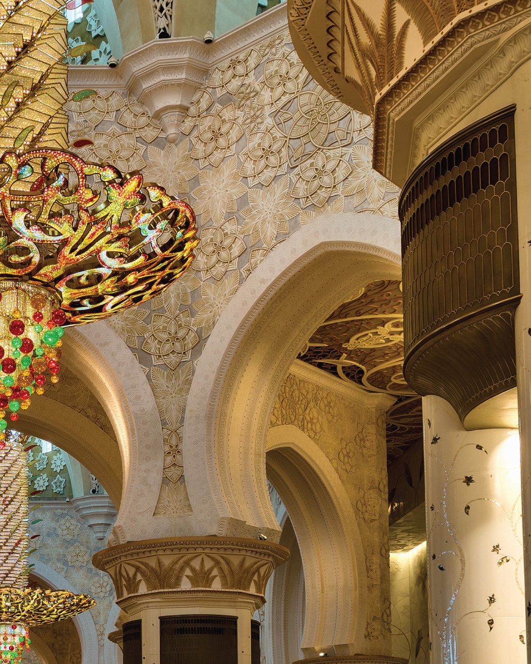 Sheikh Zayed Grand Mosque, Площадка, Абу-Даби
