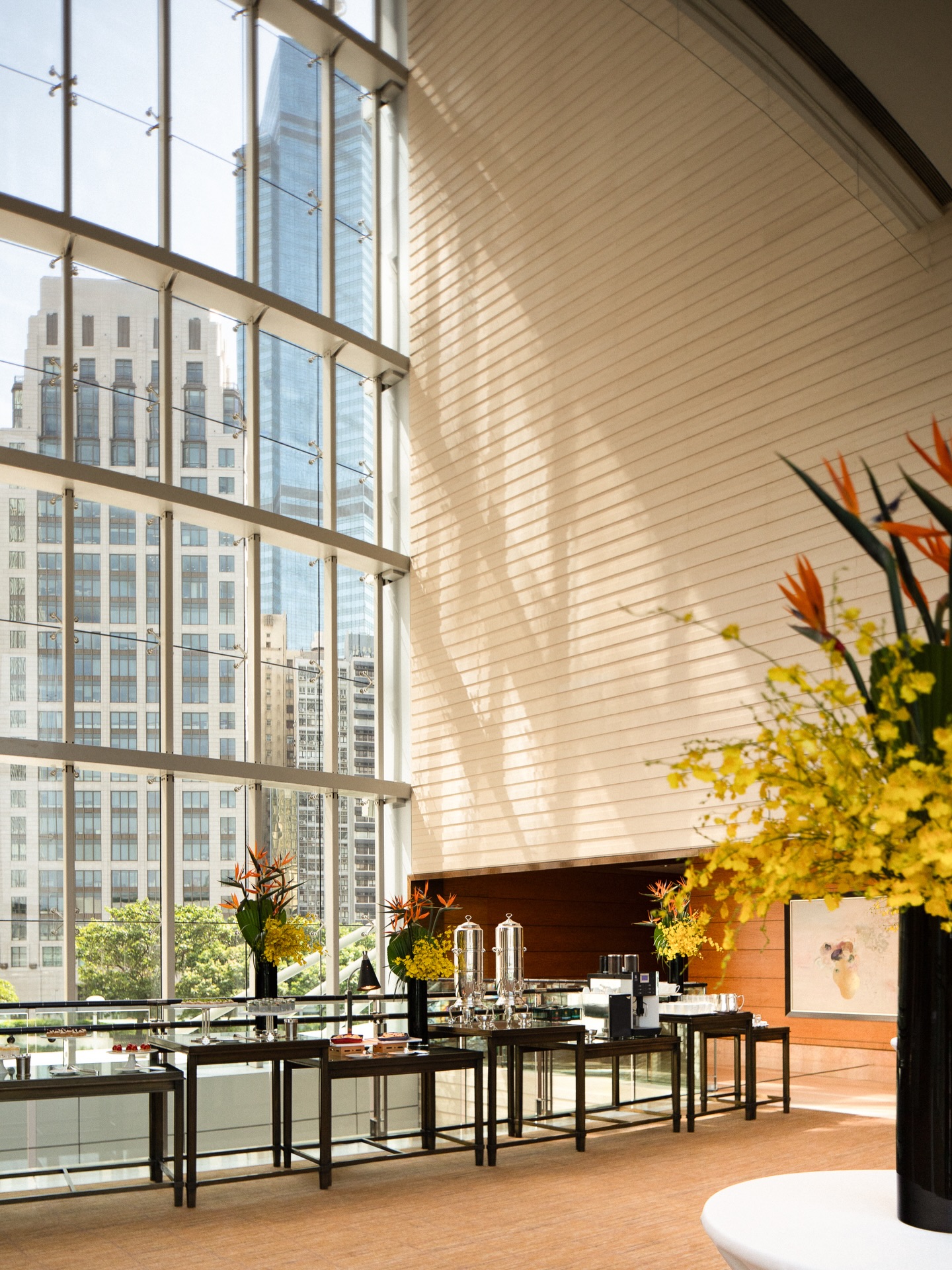 Four Seasons Hotel Hong Kong, Отель, Гонконг