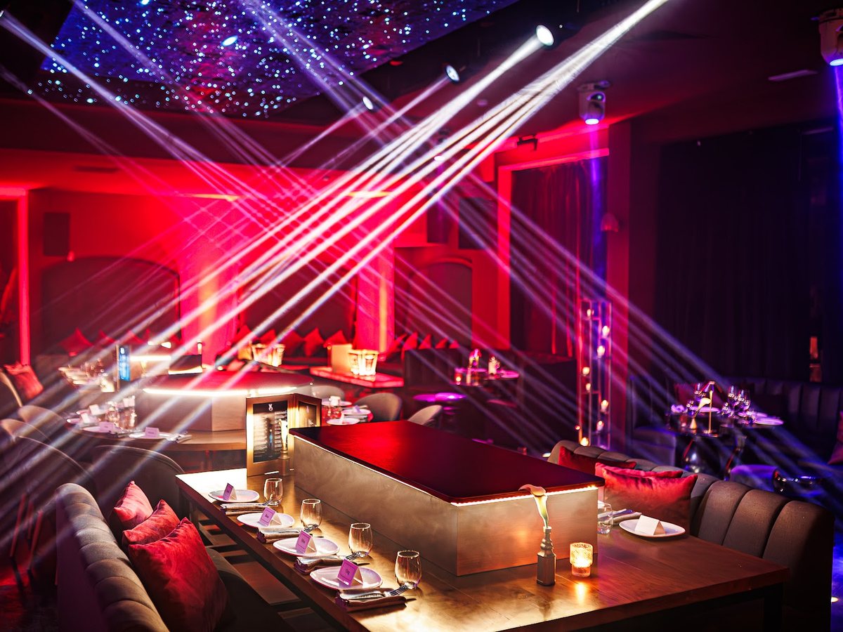 Olivia Valere, Place, Marbella
