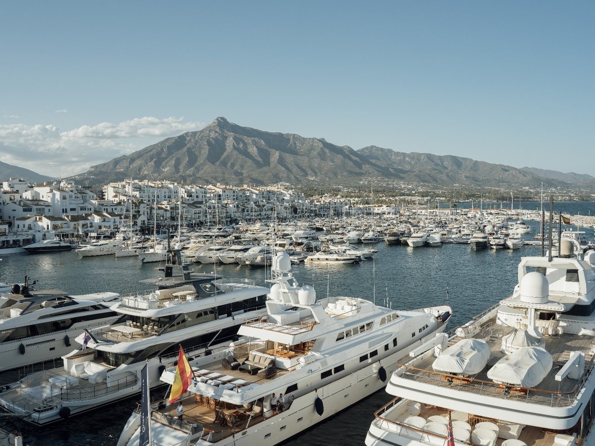 Puerto Banús (marina), Place, Marbella