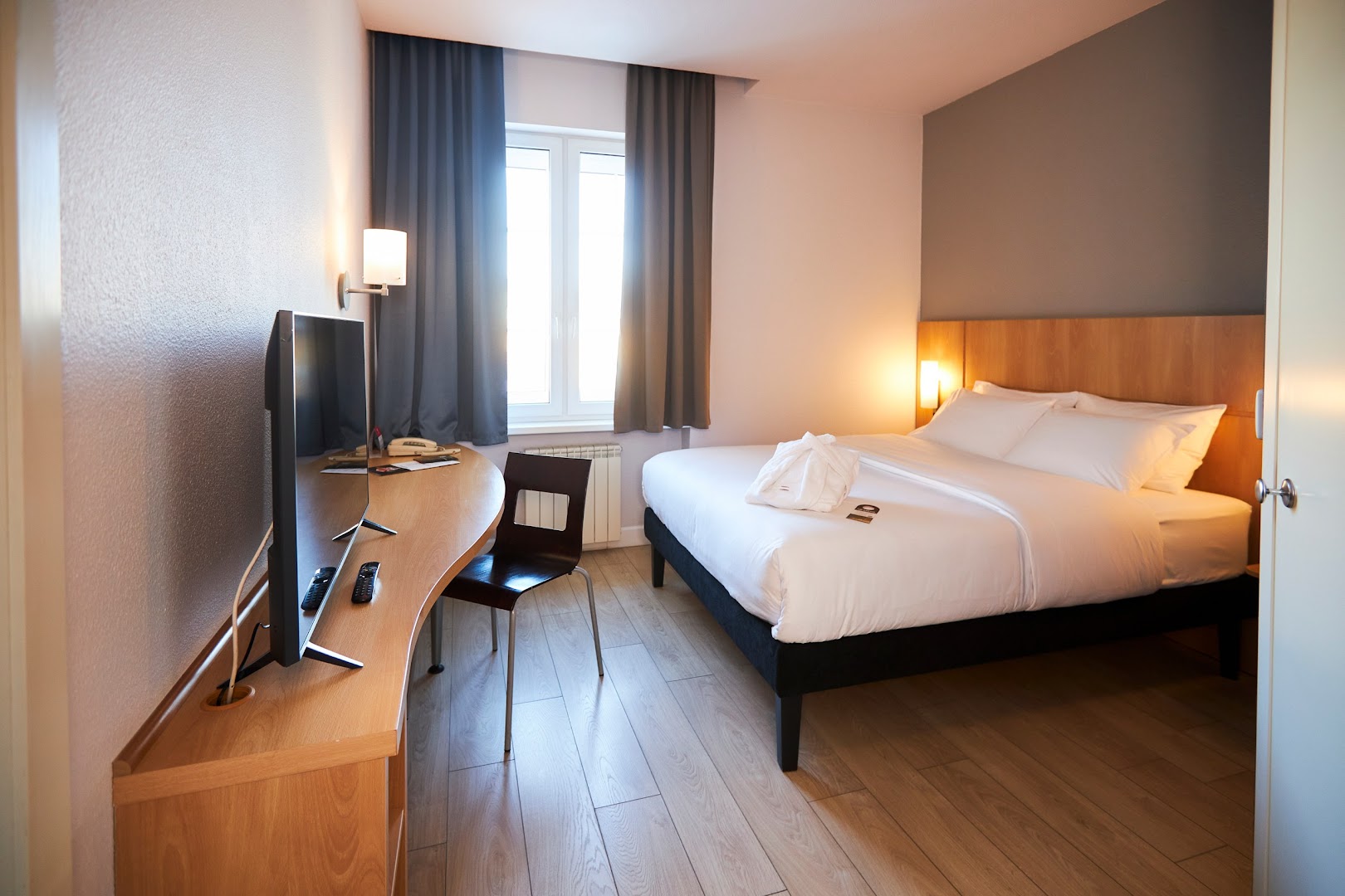 Ibis Omsk Centre, Отель, Омск