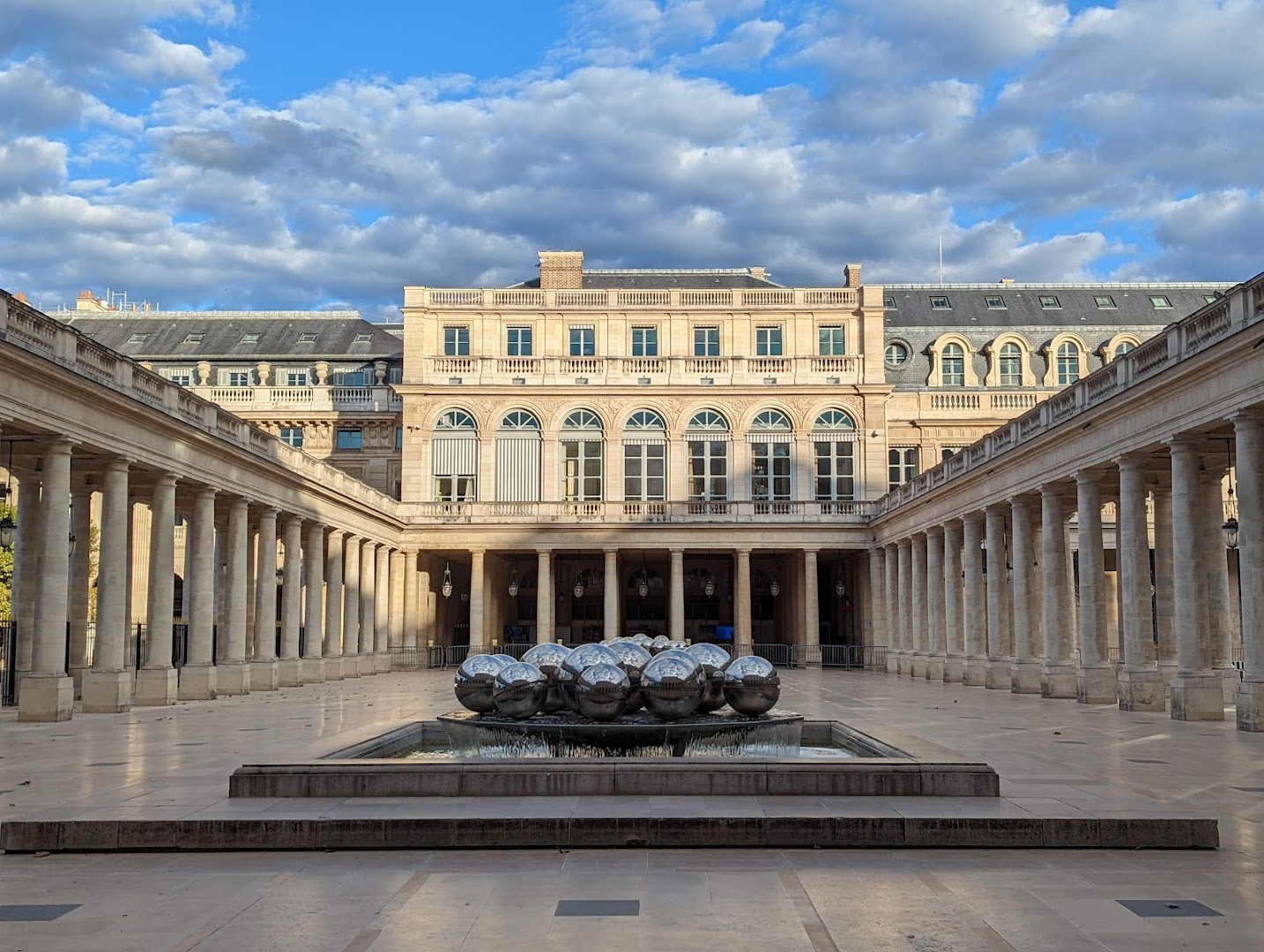 Palais Royal, Площадка, Париж