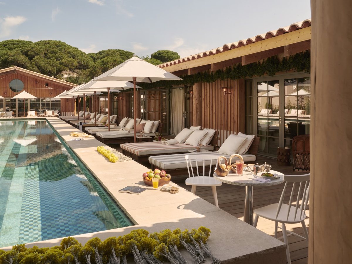 Lily of the Valley, Hotel, Saint-Tropez